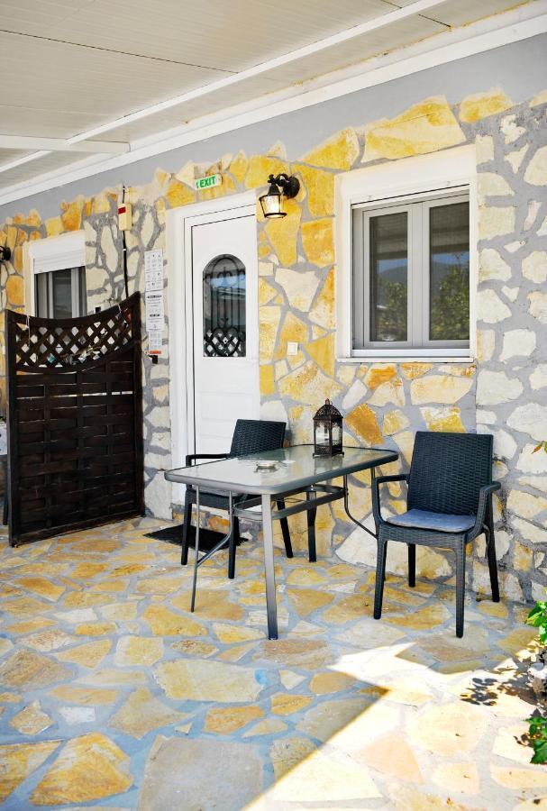 Spiros House And Studios Jéni Kültér fotó